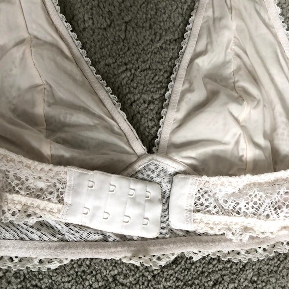 Victoria's Secret White Lace Bralette Size M - Picture 5 of 6